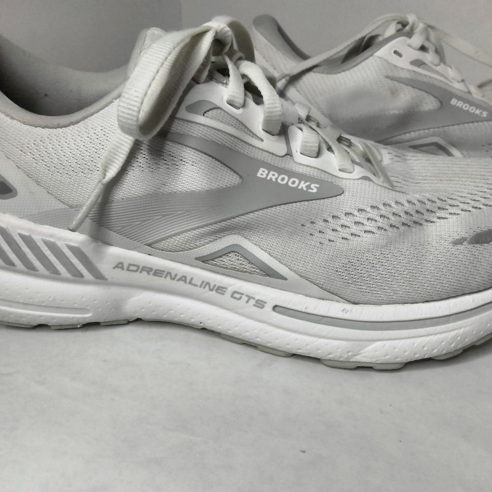 Brooks Adrenaline GTS 23 Women's White Running Shoes Sneakers - Picture 2 of 12